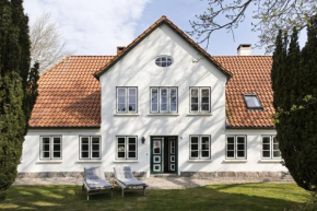 Haupthaus, Pommerby